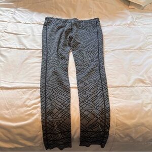MPG Black and Gray Patterned Leggings
